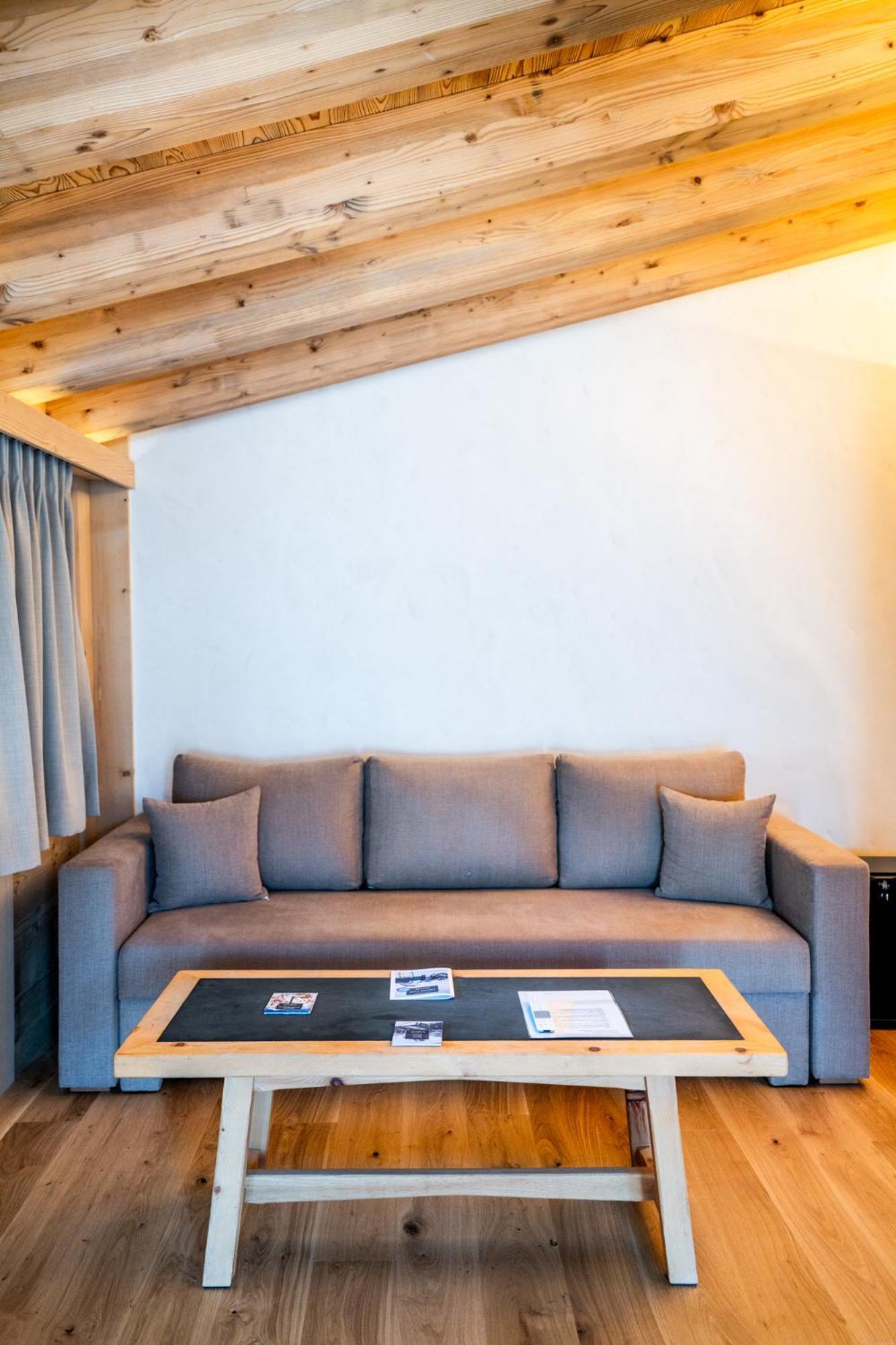 Posthotel Roessli Gstaad Exterior photo